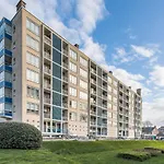 Apartment By The Coastal Trails,
