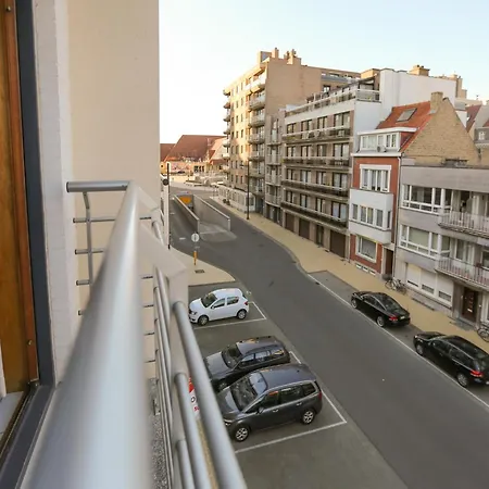 By The Coastal Trails, Apartment *